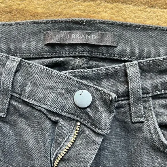 Jbrand jeans  - Picture 3 of 4